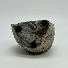 Load image into Gallery viewer, Dugway standup showing felt tab bottom