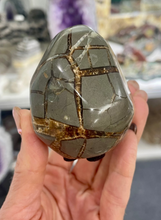 Load image into Gallery viewer, Septarian shaped and polished