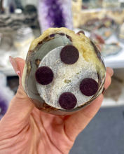 Load image into Gallery viewer, Septarian base with felt tabs
