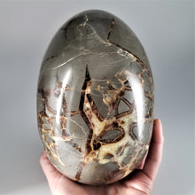 Load image into Gallery viewer, X-LARGE 6.75" Utah Septarian Geode X-SPARKLE Crystal Egg Sculpture