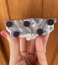 Load image into Gallery viewer, Dugway Geode Standup with felt tab base
