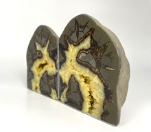 Load image into Gallery viewer, Septarian Bookend side view
