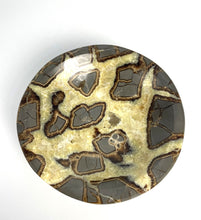 Load image into Gallery viewer, GeoDecor Septarian Bowl 5 1/4&quot;
