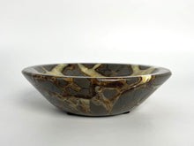 Load image into Gallery viewer, GeoDecor Septarian Bowl 5 1/4&quot;
