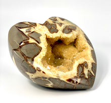 Load image into Gallery viewer, Utah Septarian 3d Heart with Calcite Crystals
