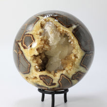 Load image into Gallery viewer, Utah Septarian Sphere 4.5-5&quot;
