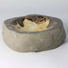 Load image into Gallery viewer, Septarian Bowl with a rough edge
